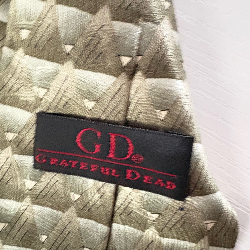 Grateful Dead Spoonful of Diamonds Neck Tie in Tan, cream and green. #grunge